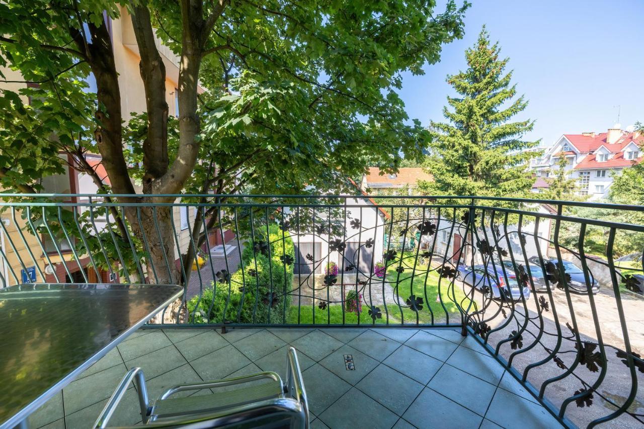Bright & Spacious Family Apartment In Miedzyzdroje With Parking And 3 Balconies By Noclegi Renters Εξωτερικό φωτογραφία