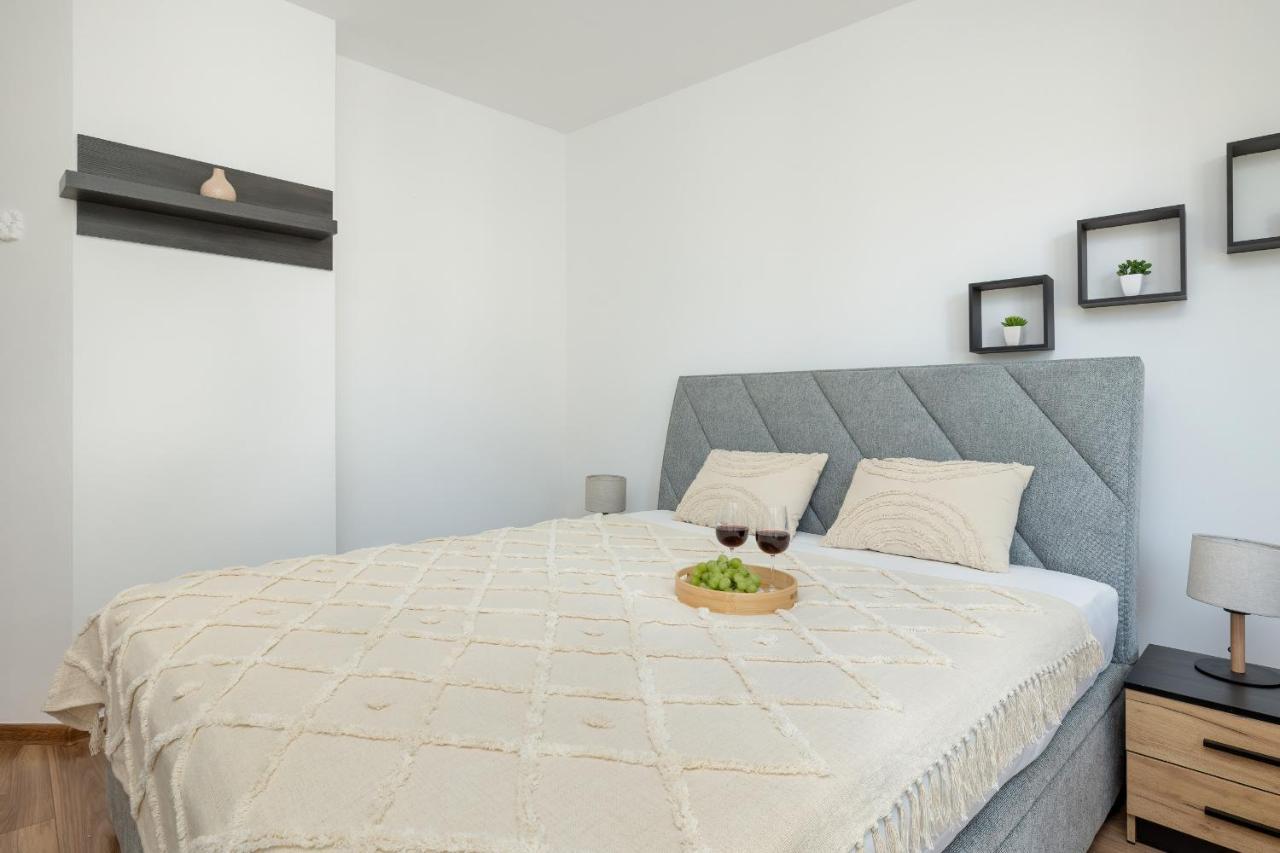 Bright & Spacious Family Apartment In Miedzyzdroje With Parking And 3 Balconies By Noclegi Renters Εξωτερικό φωτογραφία