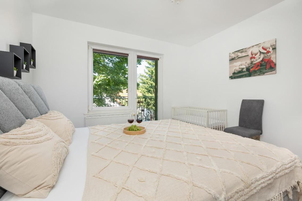 Bright & Spacious Family Apartment In Miedzyzdroje With Parking And 3 Balconies By Noclegi Renters Εξωτερικό φωτογραφία