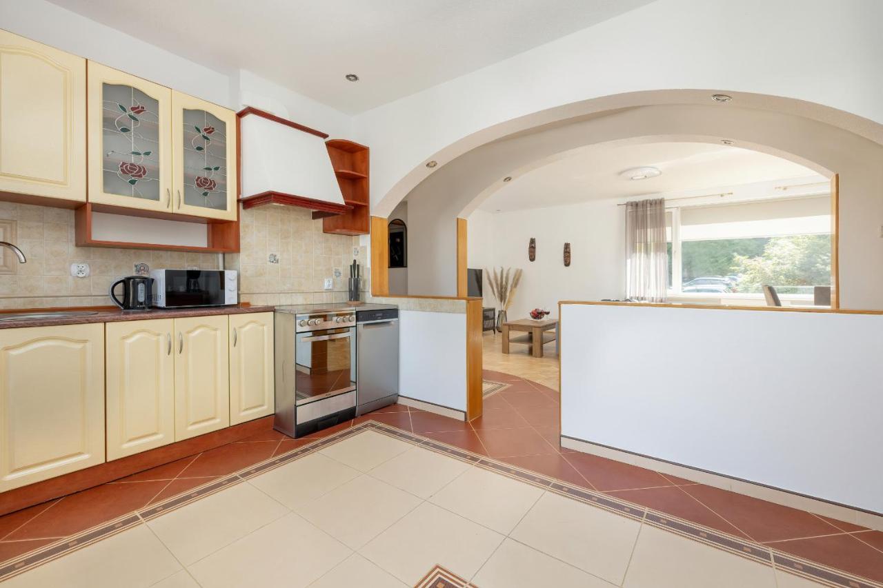 Bright & Spacious Family Apartment In Miedzyzdroje With Parking And 3 Balconies By Noclegi Renters Εξωτερικό φωτογραφία